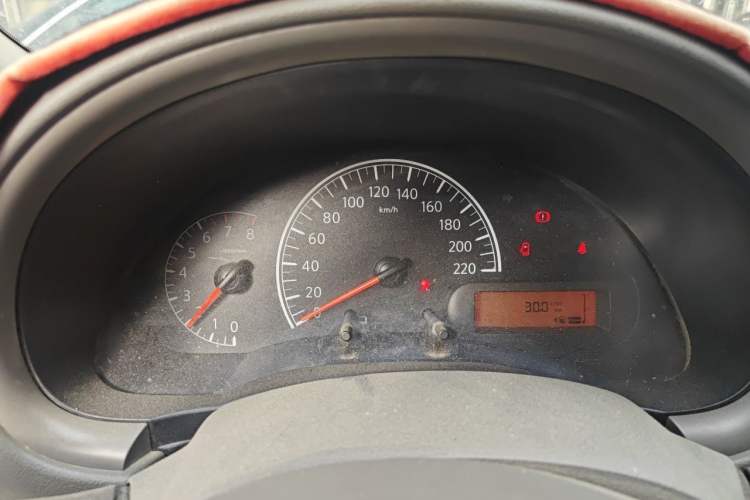 Used Nissan Sunny 2015 1.5XE Manual Comfort Edition Instrument Cluster