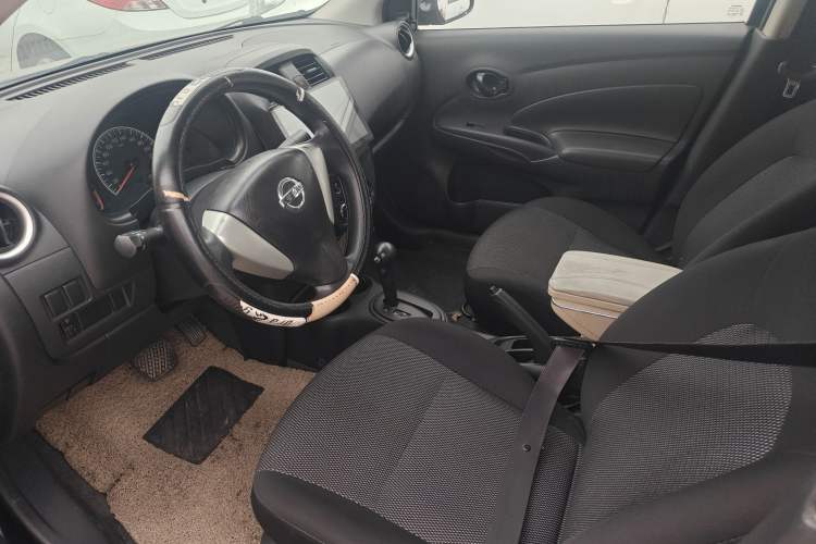 Used Nissan Sunny 2015 1.5XE CVT Comfort Edition Interior 1