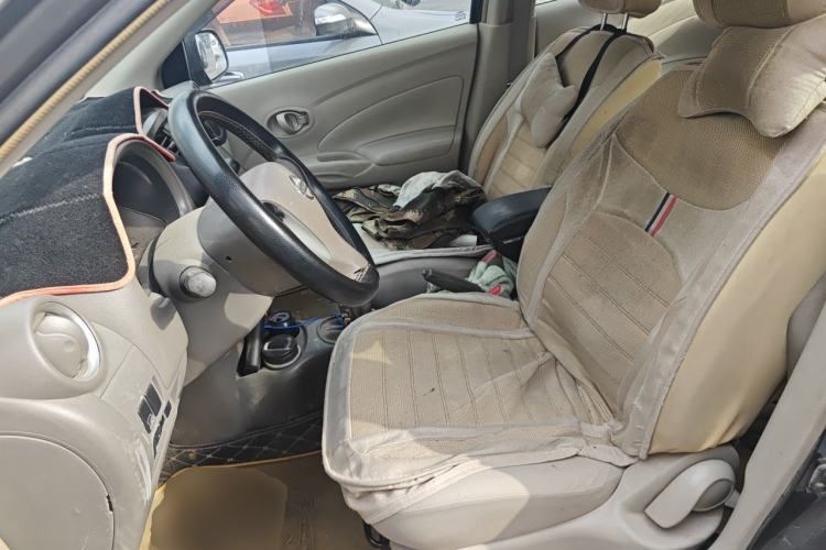 Used Nissan Sunny 2015 1.5XE Manual Comfort Edition Left Front Seat