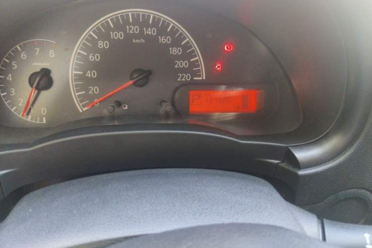 Used Nissan Sunny 2015 1.5XE CVT Comfort Edition Odometer Close Up
