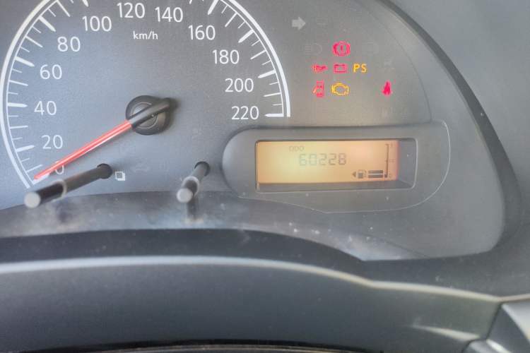 Used Nissan Sunny 2015 1.5XE Manual Comfort Edition Odometer Close Up