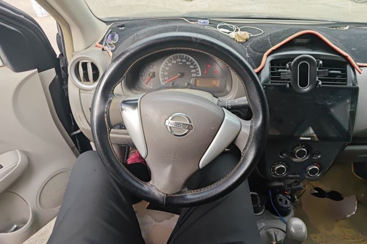 Used Nissan Sunny 2015 1.5XE Manual Comfort Edition Steering Wheel