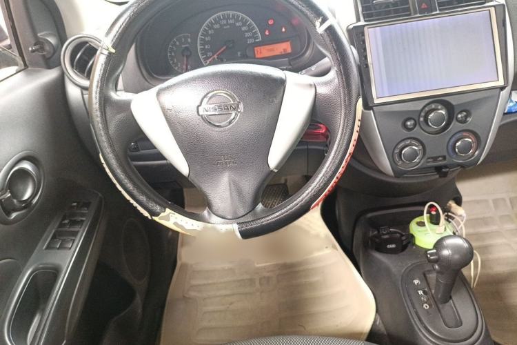 Used Nissan Sunny 2015 1.5XE CVT Comfort Edition Steering Wheel