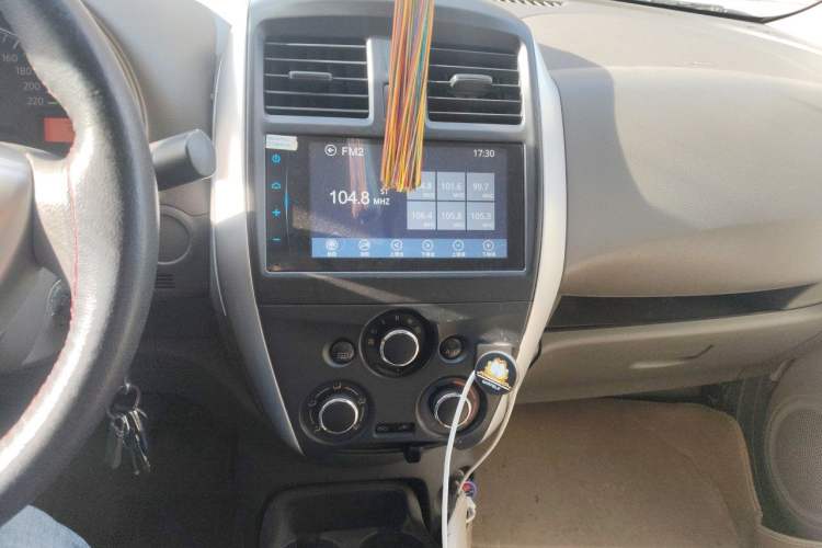 Used Nissan Sunny 2015 1.5XE Manual Elite Edition Audio And AC Panel