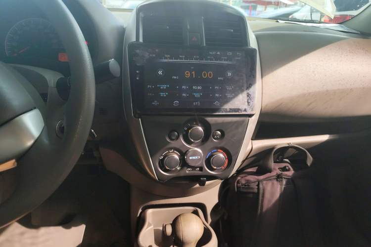 Used Nissan Sunny 2015 1.5XE CVT Comfort Edition Audio And AC Panel