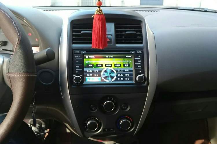 Used Nissan Sunny 2015 1.5XE CVT Comfort Edition Audio And AC Panel