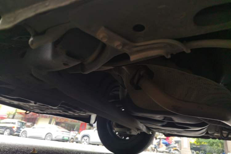 Used Nissan Sunny 2015 1.5XE Manual Comfort Edition Chassis Rear Right