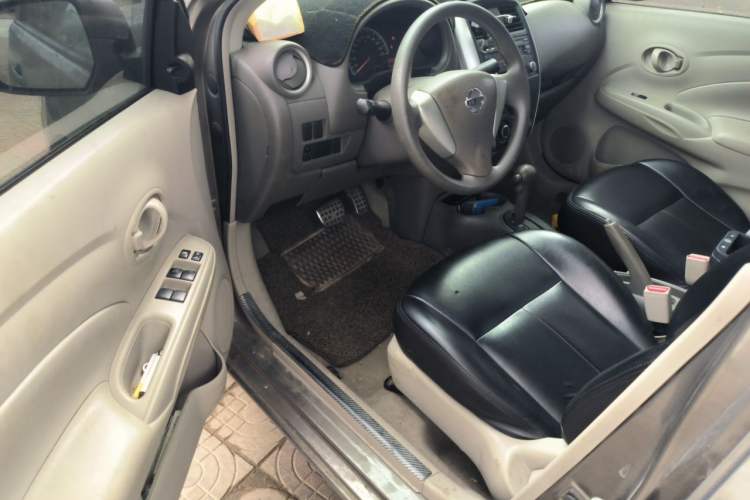 Used Nissan Sunny 2015 1.5XE CVT Comfort Edition Driver Seat