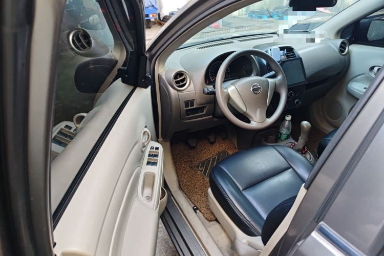 Used Nissan Sunny 2015 1.5XE Manual Comfort Edition Driver Seat