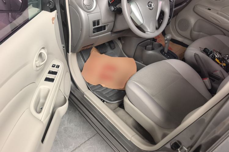 Used Nissan Sunny 2015 1.5XE CVT Comfort Edition Driver Seat