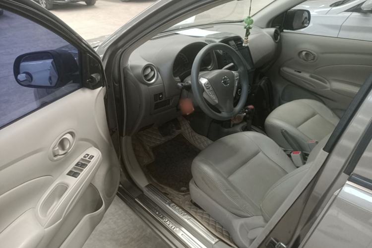 Used Nissan Sunny 2015 1.5XE CVT Comfort Edition Driver Seat