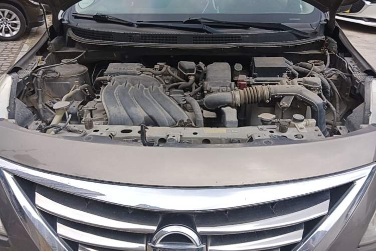 Used Nissan Sunny 2015 1.5XE Manual Comfort Edition Engine Bay