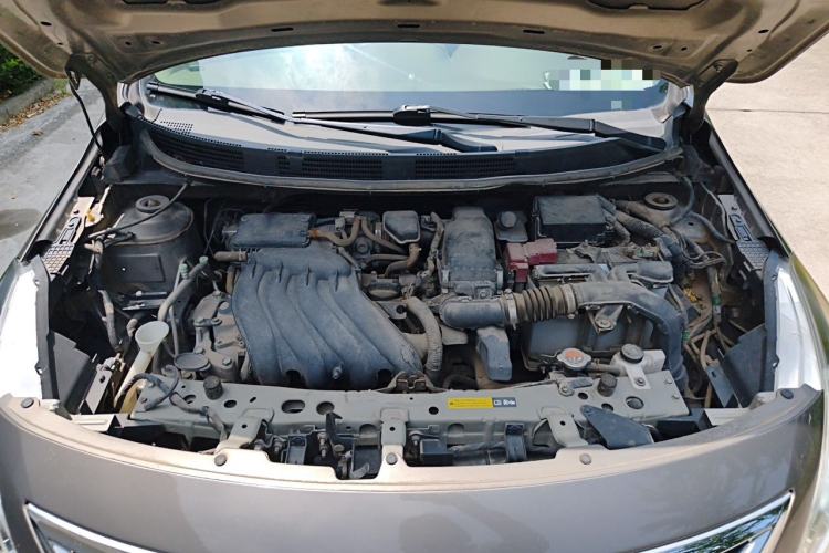 Used Nissan Sunny 2015 1.5XE Manual Comfort Edition Engine Bay