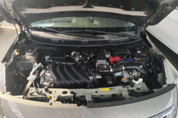Used Nissan Sunny 2015 1.5XE CVT Comfort Edition Engine Bay