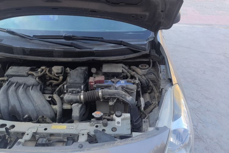 Used Nissan Sunny 2015 1.5XE Manual Comfort Edition Engine Bay Left