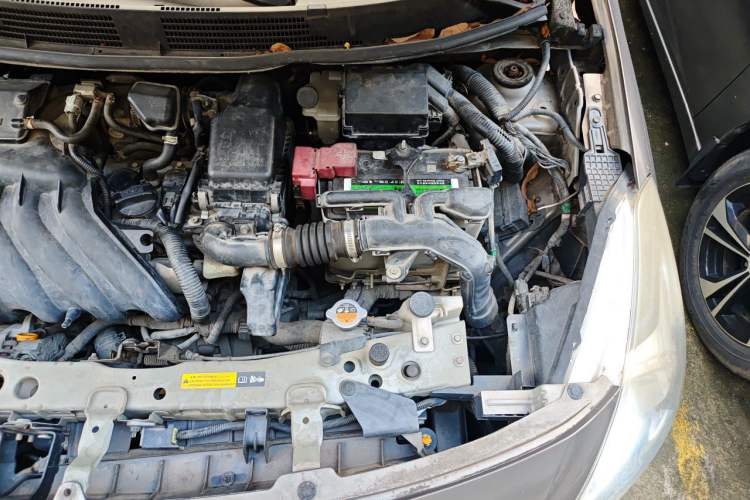 Used Nissan Sunny 2015 1.5XE Manual Comfort Edition Engine Bay Left