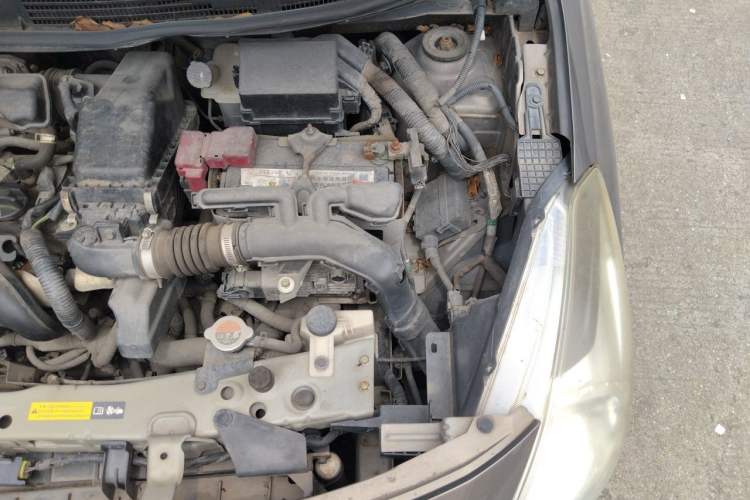 Used Nissan Sunny 2015 1.5XE CVT Comfort Edition Engine Bay Left