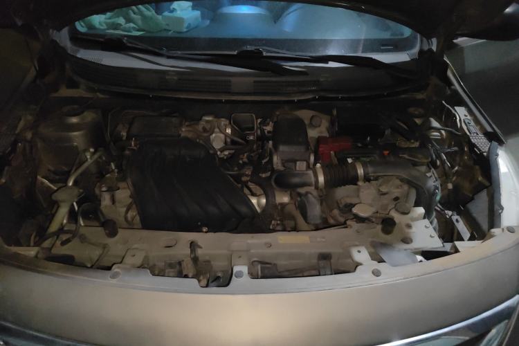 Used Nissan Sunny 2015 1.5XE CVT Comfort Edition Engine Bay