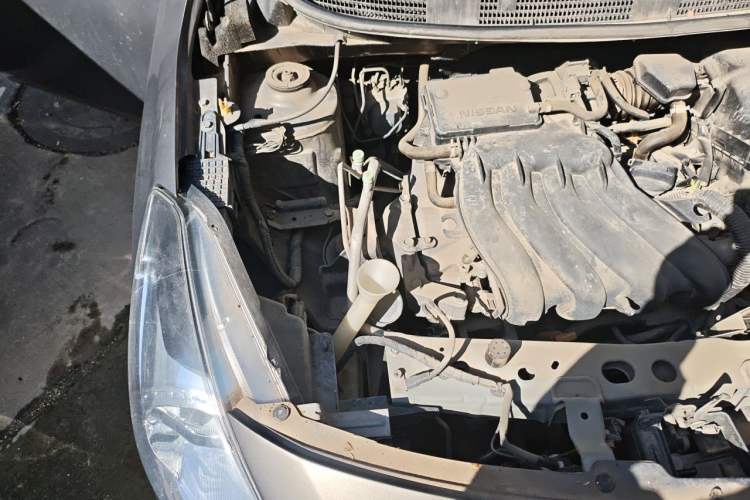 Used Nissan Sunny 2015 1.5XE CVT Comfort Edition Engine Bay Right