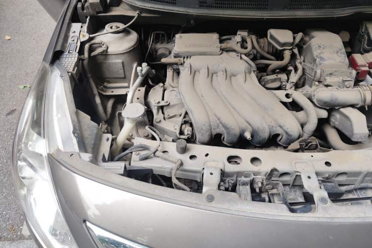 Used Nissan Sunny 2015 1.5XE Manual Comfort Edition Engine Bay Right