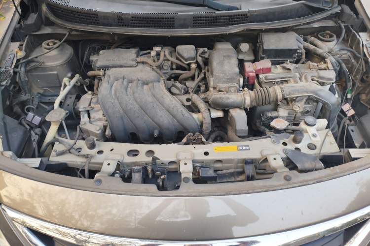 Used Nissan Sunny 2015 1.5XE CVT Comfort Edition Engine Bay