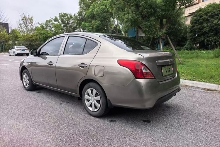 Used Nissan Sunny 2015 1.5XE CVT Comfort Edition Exterior 3
