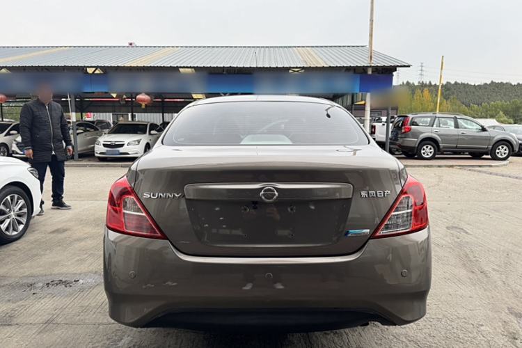 Used Nissan Sunny 2015 1.5XE CVT Comfort Edition Exterior 4