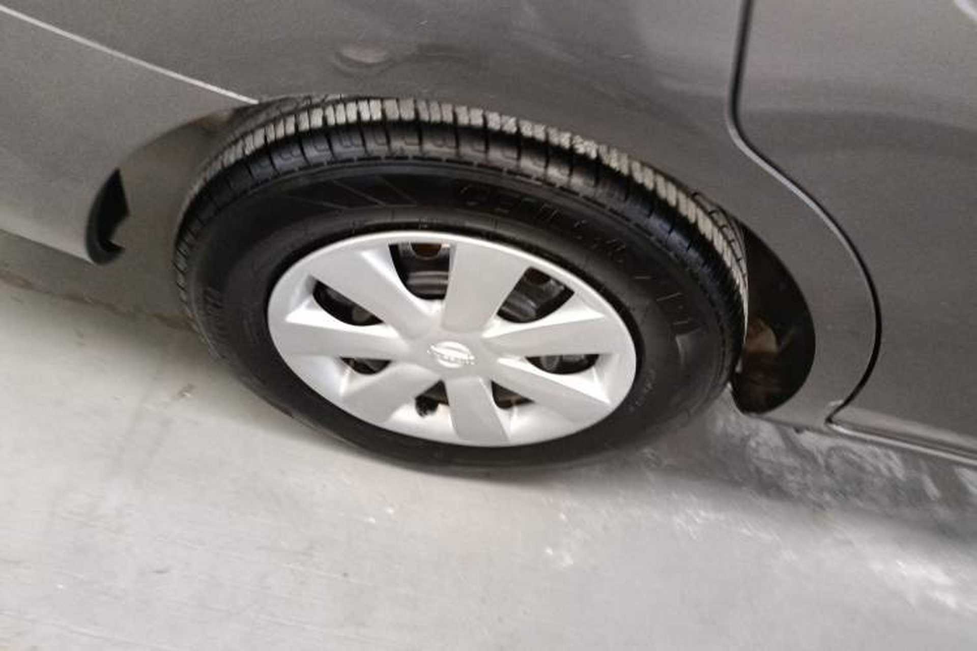 Used Nissan Sunny 2015 1.5XE CVT Comfort Edition Exterior 8