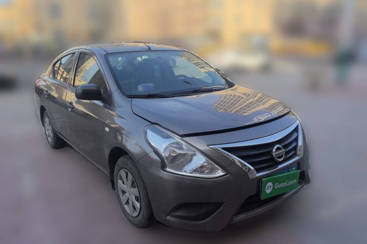 Used Nissan Sunny 2015 1.5XE Manual Comfort Edition Front Right 45 Deg