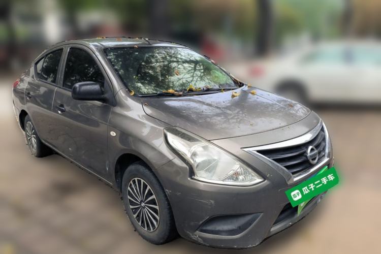 Used Nissan Sunny 2015 1.5XE CVT Comfort Edition Front Right 45 Deg