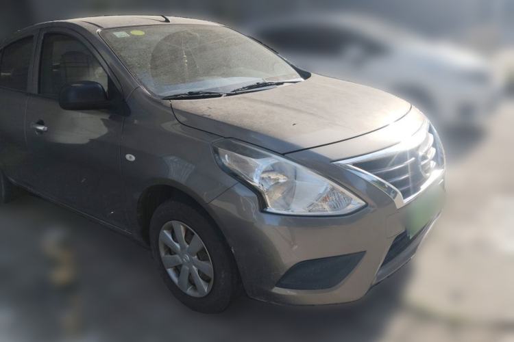 Used Nissan Sunny 2015 1.5XE Manual Elite Edition Front Right 45 Deg