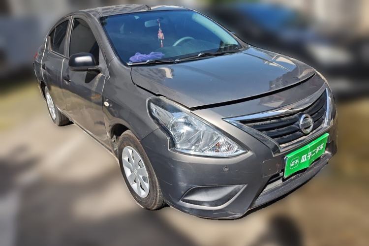 Used Nissan Sunny 2015 1.5XE CVT Comfort Edition Front Right 45 Deg