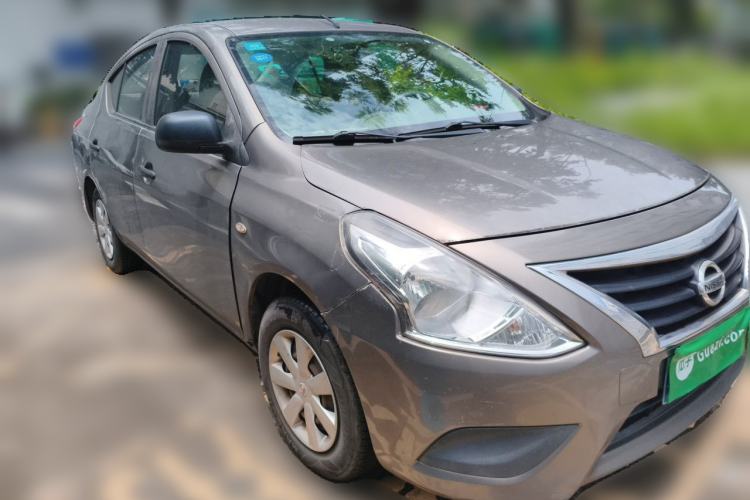Used Nissan Sunny 2015 1.5XE Manual Comfort Edition Front Right 45 Deg