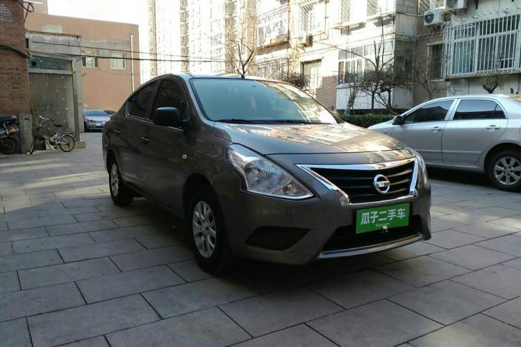Used Nissan Sunny 2015 1.5XE CVT Comfort Edition Front Right 45 Deg