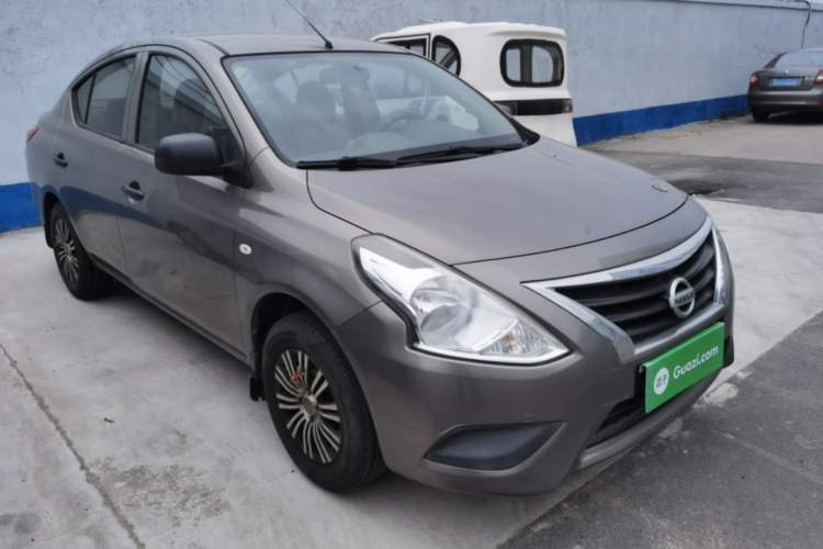 Used Nissan Sunny 2015 1.5XE Manual Comfort Edition Front Right 45 Deg