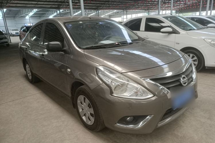 Used Nissan Sunny 2015 1.5XE CVT Comfort Edition Front Right 45 Deg