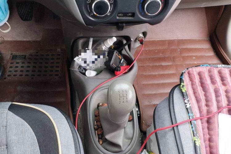 Used Nissan Sunny 2015 1.5XE Manual Master Edition Gear Lever