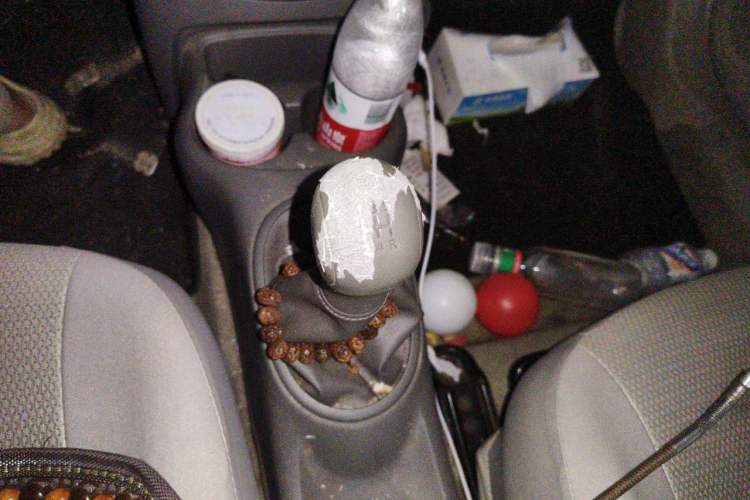 Used Nissan Sunny 2015 1.5XE Manual Comfort Edition Gear Lever