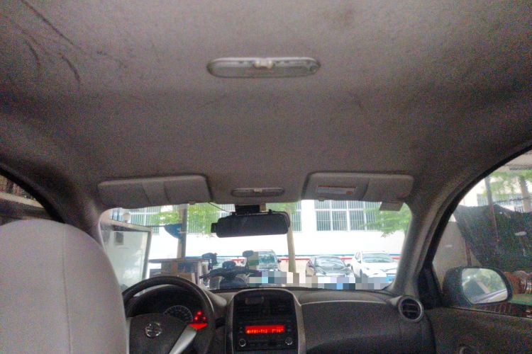 Used Nissan Sunny 2015 1.5XE Manual Comfort Edition Headliner