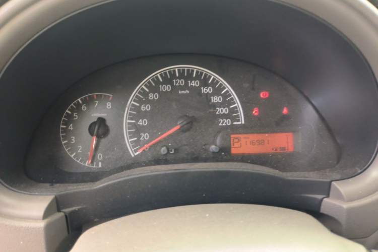 Used Nissan Sunny 2015 1.5XE CVT Comfort Edition Instrument Cluster