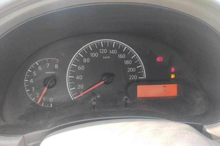 Used Nissan Sunny 2015 1.5XE Manual Elite Edition Instrument Cluster