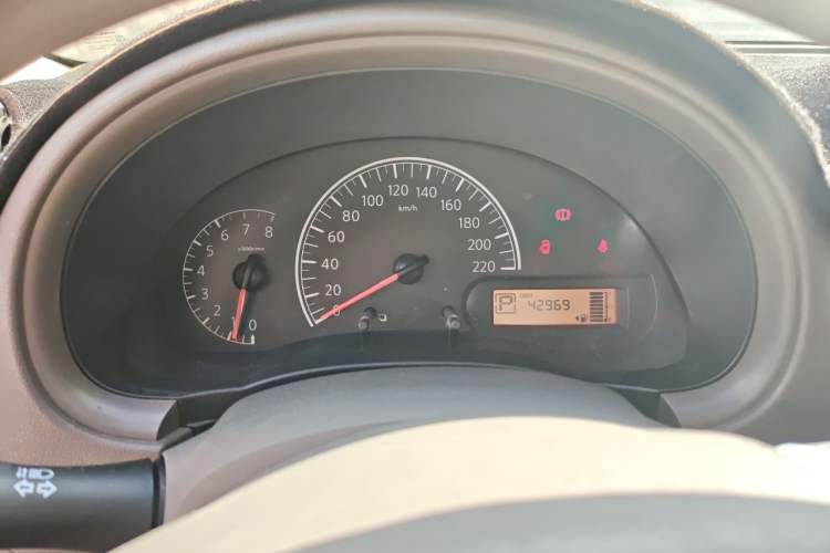 Used Nissan Sunny 2015 1.5XE CVT Comfort Edition Instrument Cluster