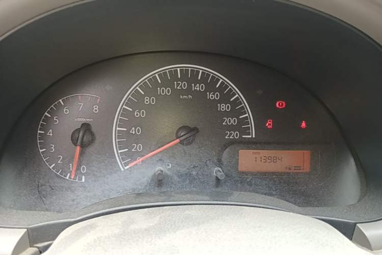 Used Nissan Sunny 2015 1.5XE Manual Comfort Edition Instrument Cluster