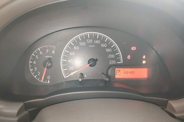 Used Nissan Sunny 2015 1.5XE CVT Elite Edition Instrument Cluster