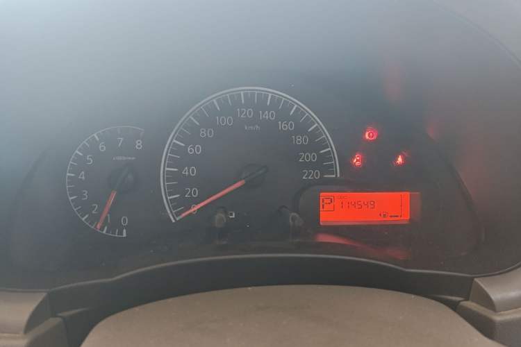 Used Nissan Sunny 2015 1.5XE CVT Master Edition Instrument Cluster