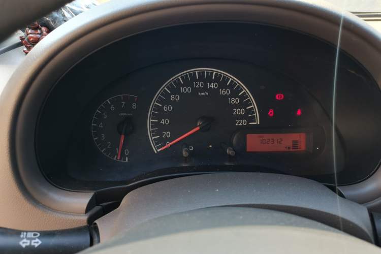 Used Nissan Sunny 2015 1.5XE Manual Comfort Edition Instrument Cluster