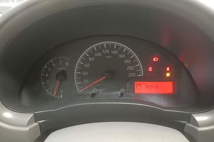 Used Nissan Sunny 2015 1.5XE CVT Comfort Edition Instrument Cluster