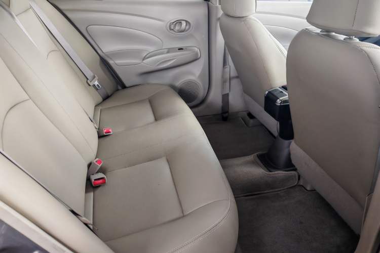 Used Nissan Sunny 2015 1.5XE CVT Master Edition Interior 5