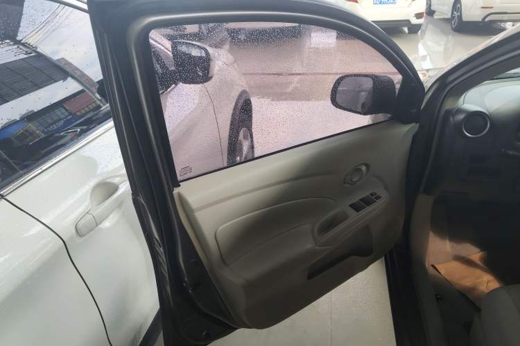 Used Nissan Sunny 2015 1.5XE CVT Comfort Edition Left Front Door Interior