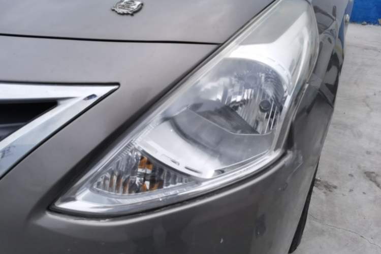 Used Nissan Sunny 2015 1.5XE Manual Comfort Edition Left Front Headlight